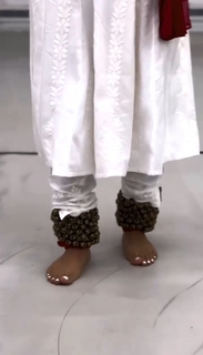 Asha Negi feet photo 16