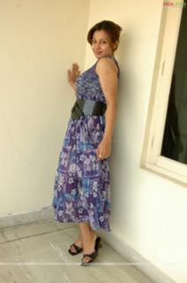 Asha Saini feet photo 7