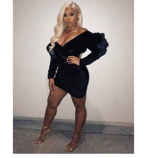 Ashanti feet photo thumbnail