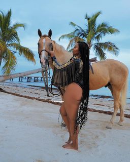 Ashanti feet photo thumbnail