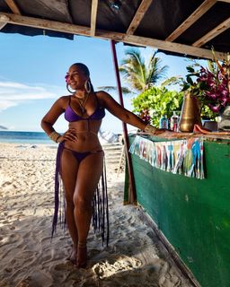 Ashanti feet photo thumbnail