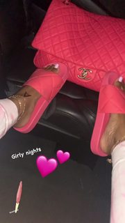 Ashanti feet photo thumbnail