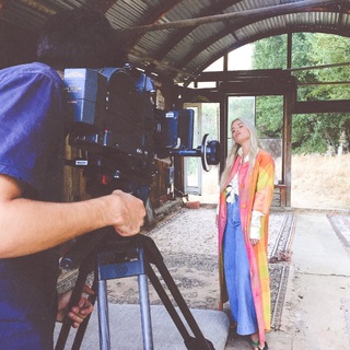 Ashe feet photo thumbnail