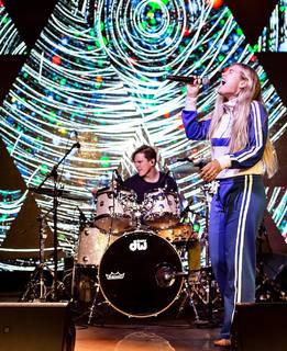 Ashe feet photo thumbnail