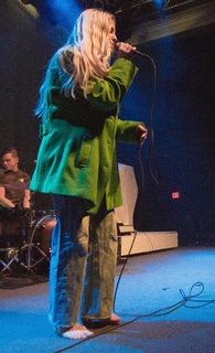 Ashe feet photo thumbnail