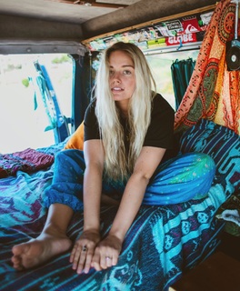 Ashe feet photo thumbnail