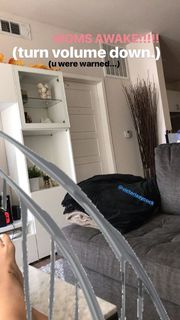 Ashe feet photo thumbnail