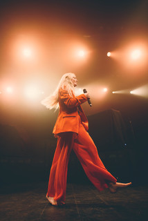 Ashe feet photo thumbnail