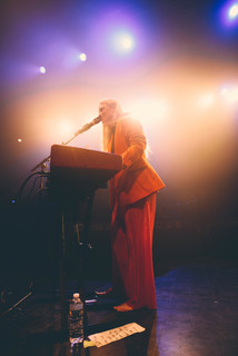 Ashe feet photo thumbnail