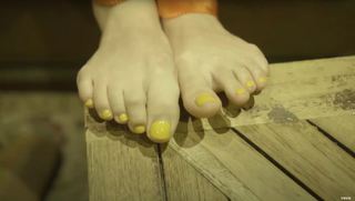 Ashe feet photo thumbnail