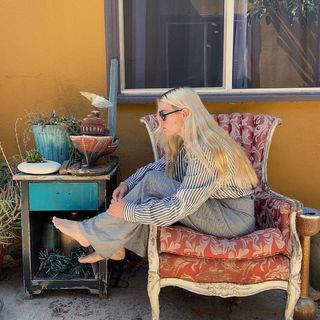 Ashe feet photo thumbnail