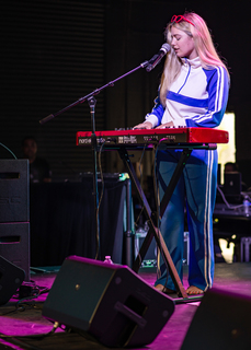 Ashe feet photo thumbnail