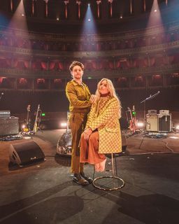 Ashe feet photo thumbnail