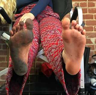 Ashe feet photo thumbnail