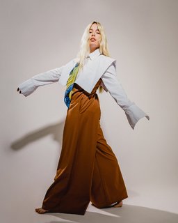 Ashe feet photo thumbnail