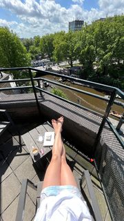 Ashe feet photo thumbnail