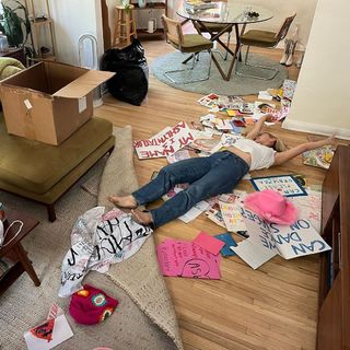 Ashe feet photo thumbnail