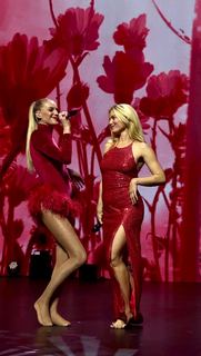 Ashe feet photo thumbnail