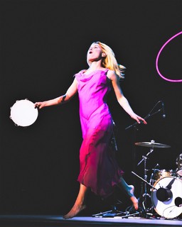 Ashe feet photo thumbnail