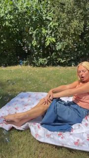 Ashe feet photo thumbnail