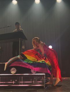 Ashe feet photo thumbnail