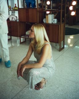 Ashe feet photo thumbnail