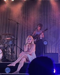 Ashe feet photo thumbnail