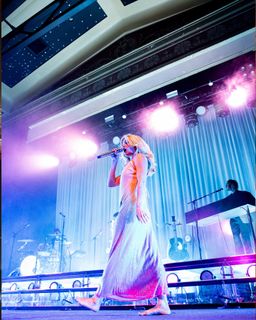 Ashe feet photo thumbnail