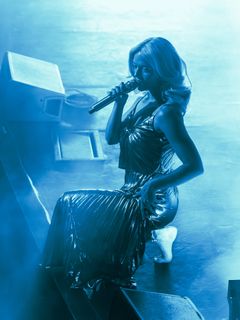 Ashe feet photo thumbnail