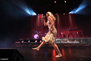 Ashe feet photo thumbnail