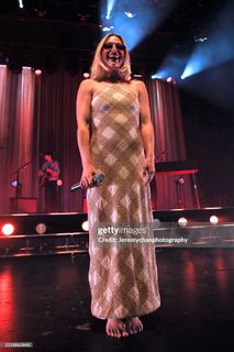 Ashe feet photo thumbnail