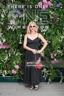 Ashe feet photo thumbnail