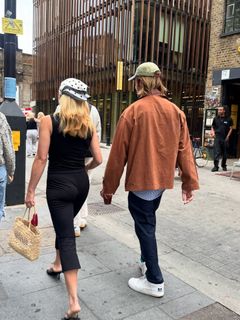 Ashe feet photo thumbnail