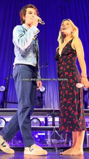 Ashe feet photo thumbnail