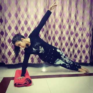 Ashi Singh feet photo 3