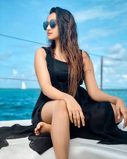 Ashi Singh feet photo 16