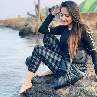 Ashi Singh feet photo 5