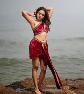 Ashi Singh feet photo 9