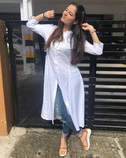 Ashika Ranganath feet photo 18