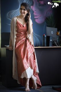 Ashika Ranganath feet photo 13
