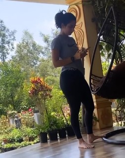 Ashika Ranganath feet photo 1