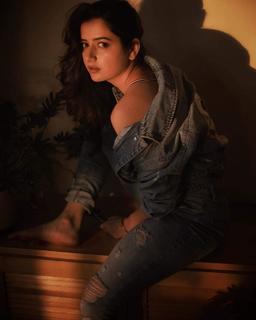Ashika Ranganath feet photo 11
