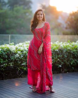 Ashika Ranganath feet photo 18