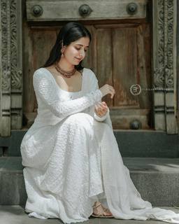 Ashika Ranganath feet photo 1
