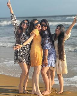 Ashika Ranganath feet photo 16