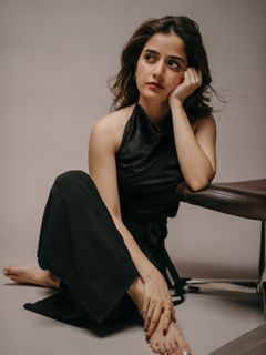 Ashika Ranganath feet photo 18
