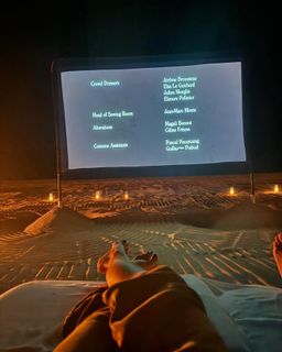 Ashlee Simpson feet photo thumbnail