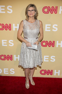 Ashleigh Banfield feet photo thumbnail