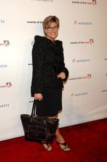 Ashleigh Banfield feet photo thumbnail