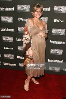 Ashleigh Banfield feet photo thumbnail